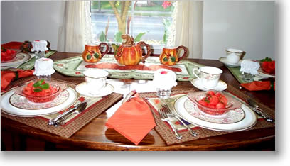 Fall table, Apple Blossom Inn, New Market, Virginia Bed and Breakfast